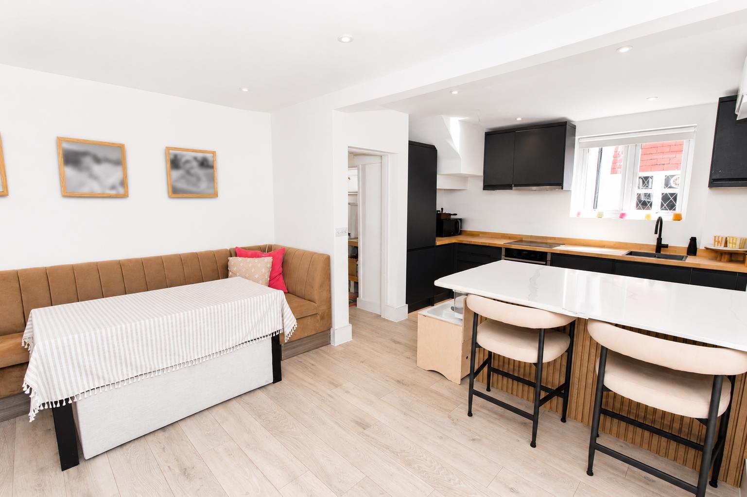 The Ridgeway, Waddon